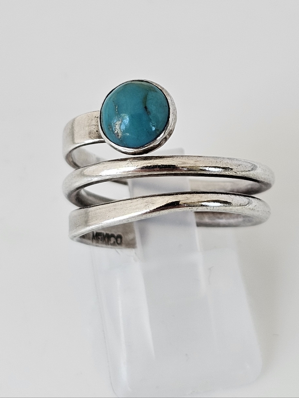 Vintage Artisan Crafted Turquoise Sterling Silver Spiral Ring Size 7-8 - Picture 1 of 7